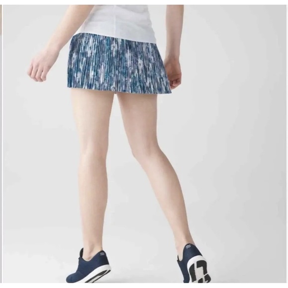 Lululemon Time To Shine Skirt Blurry Belle Multi Battleship White sz 6 - Picture 3 of 8
